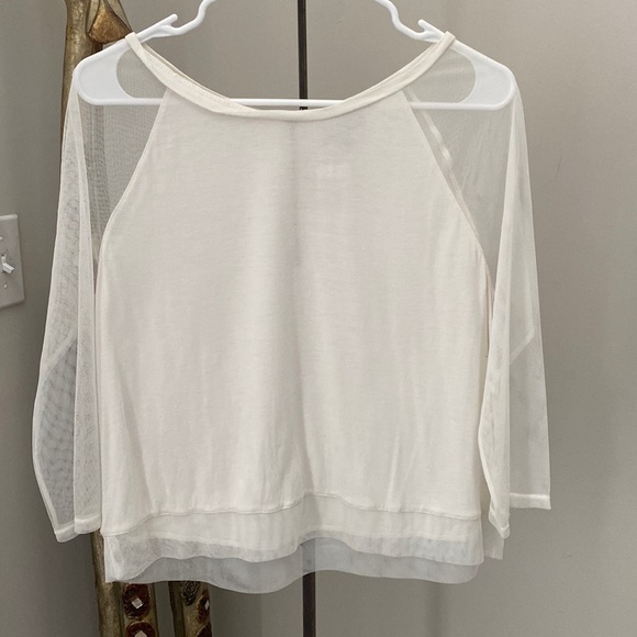 American Eagle long sleeve top. Size Small. - Picture 4 of 15